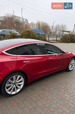 Седан Tesla Model 3 2018 в Луцке