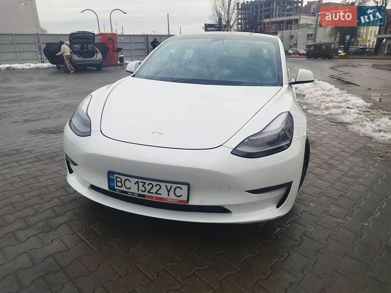 Седан Tesla Model 3 2021 в Львове фото 13 Седан Tesla Model 3 2021 в Львове