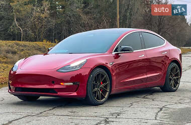 Седан Tesla Model 3 2019 в Полтаве