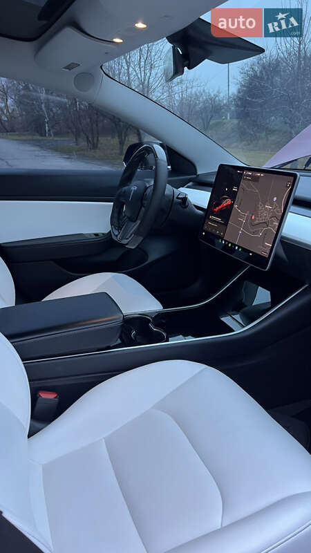 Седан Tesla Model 3 2019 в Полтаве фото 13 Седан Tesla Model 3 2019 в Полтаве