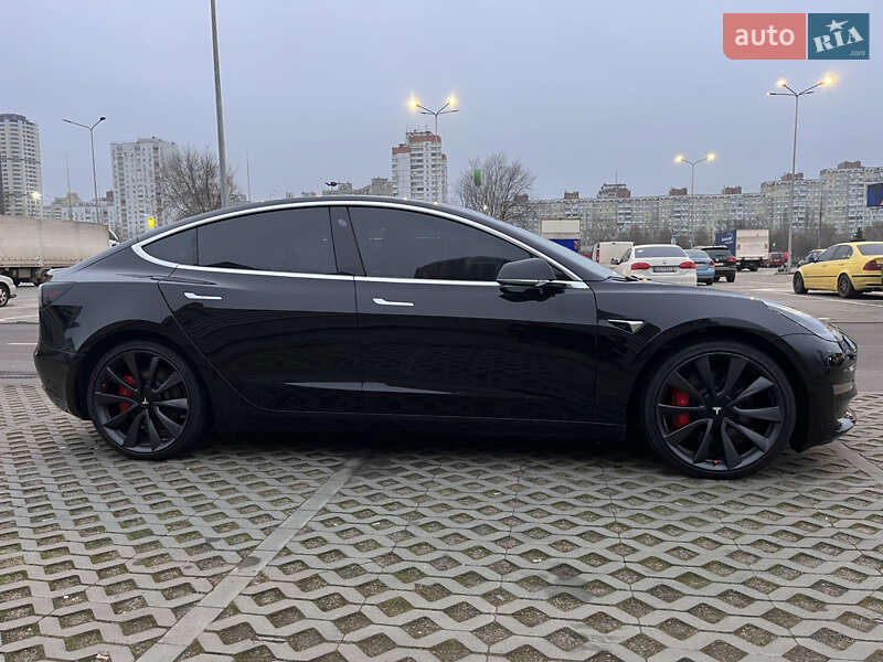 Седан Tesla Model 3 2019 в Киеве фото 29 Седан Tesla Model 3 2019 в Киеве