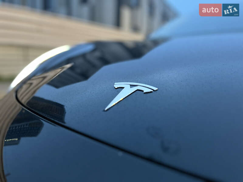 Седан Tesla Model 3 2019 в Киеве фото 50 Седан Tesla Model 3 2019 в Киеве