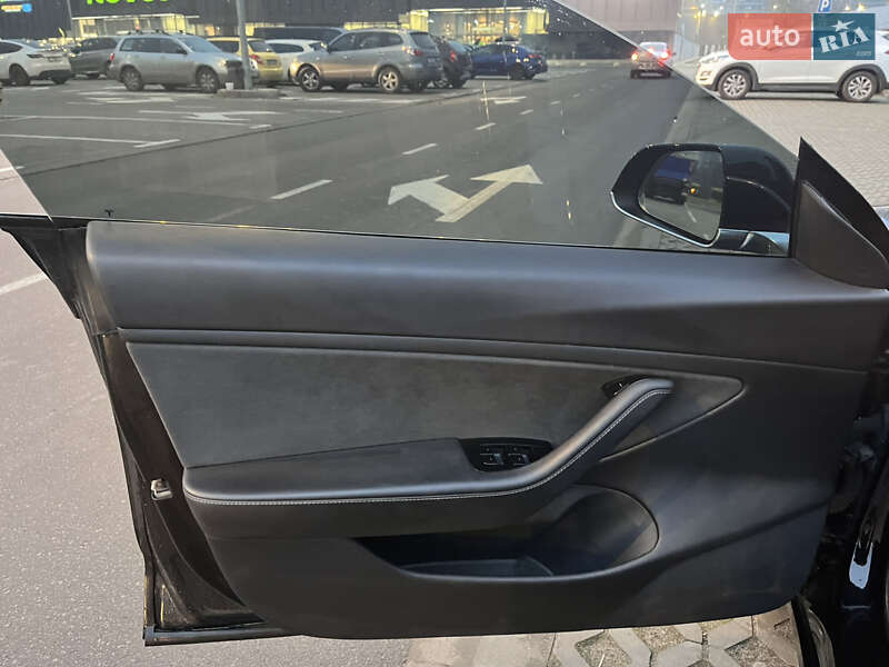 Седан Tesla Model 3 2019 в Киеве фото 58 Седан Tesla Model 3 2019 в Киеве
