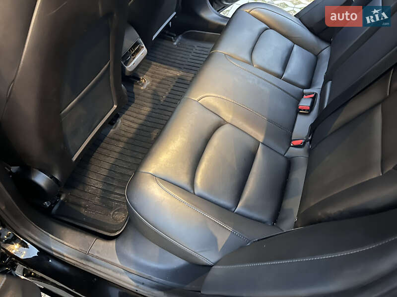 Седан Tesla Model 3 2019 в Киеве фото 72 Седан Tesla Model 3 2019 в Киеве