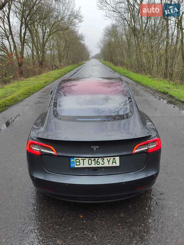 Седан Tesla Model 3 2018 в Одессе