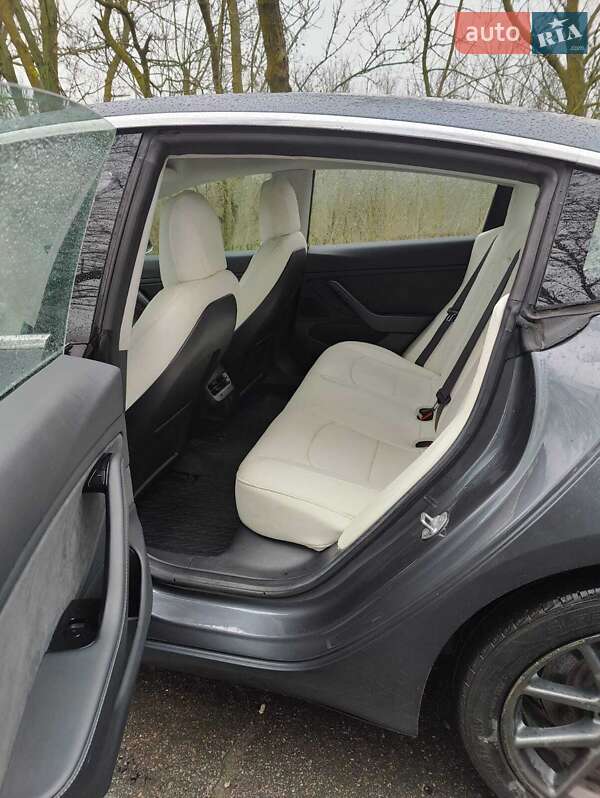 Седан Tesla Model 3 2018 в Одессе