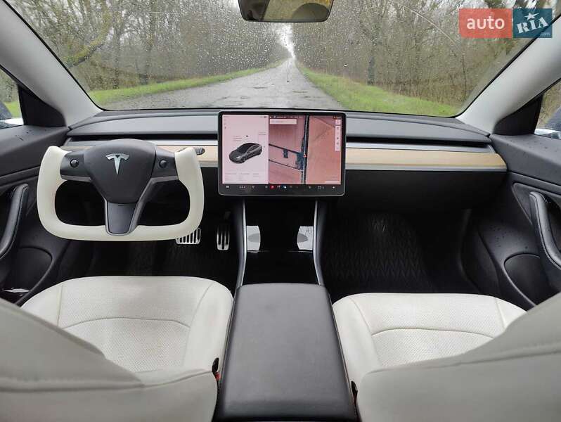 Седан Tesla Model 3 2018 в Одессе