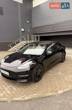 Седан Tesla Model 3 2022 в Києві