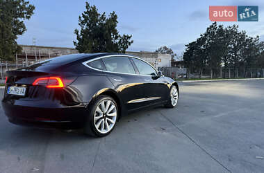 Седан Tesla Model 3 2019 в Измаиле