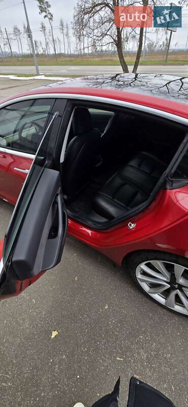 Седан Tesla Model 3 2018 в Харькове