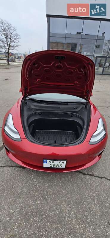 Седан Tesla Model 3 2018 в Харькове