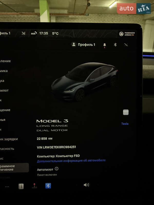 Седан Tesla Model 3 2023 в Львове