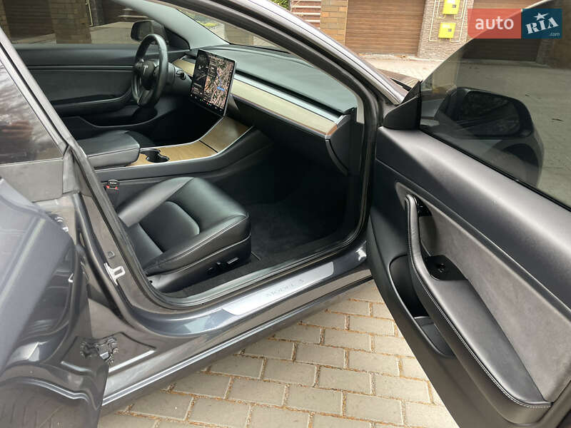 Седан Tesla Model 3 2018 в Кропивницком фото 11 Седан Tesla Model 3 2018 в Кропивницком