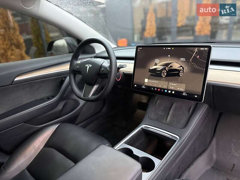 Седан Tesla Model 3 2022 в Киеве фото 22 Седан Tesla Model 3 2022 в Киеве