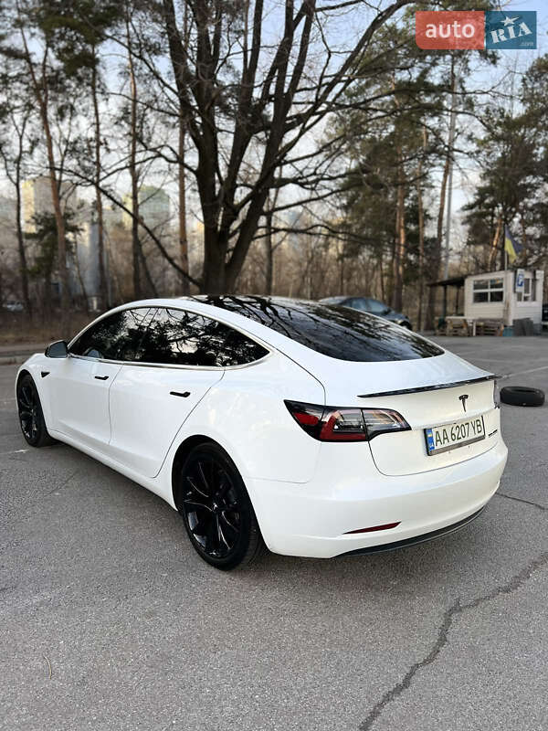 Седан Tesla Model 3 2018 в Киеве фото 7 Седан Tesla Model 3 2018 в Киеве