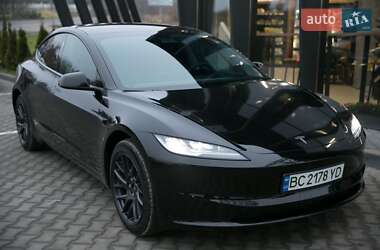 Седан Tesla Model 3 2024 в Львові