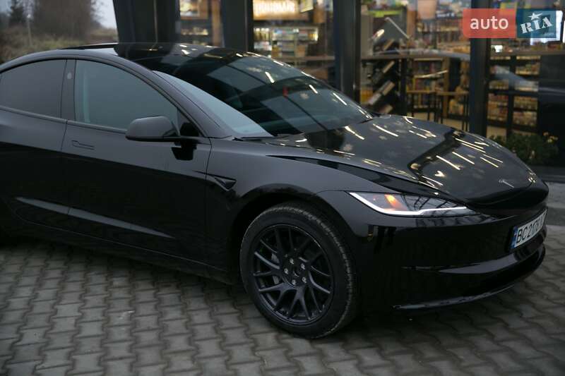 Седан Tesla Model 3 2024 в Львове фото 11 Седан Tesla Model 3 2024 в Львове