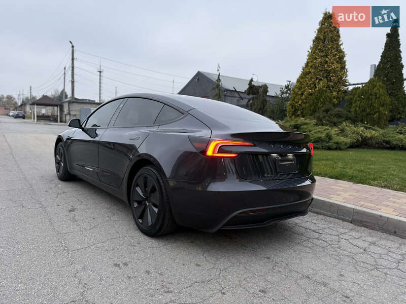 Седан Tesla Model 3 2025 в Днепре фото 13 Седан Tesla Model 3 2025 в Днепре