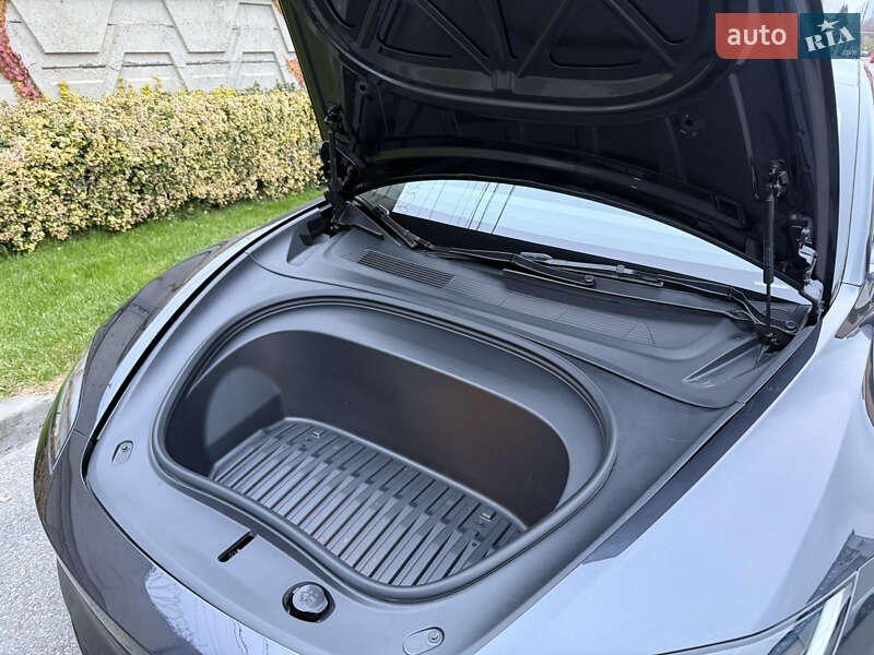 Седан Tesla Model 3 2025 в Днепре фото 43 Седан Tesla Model 3 2025 в Днепре
