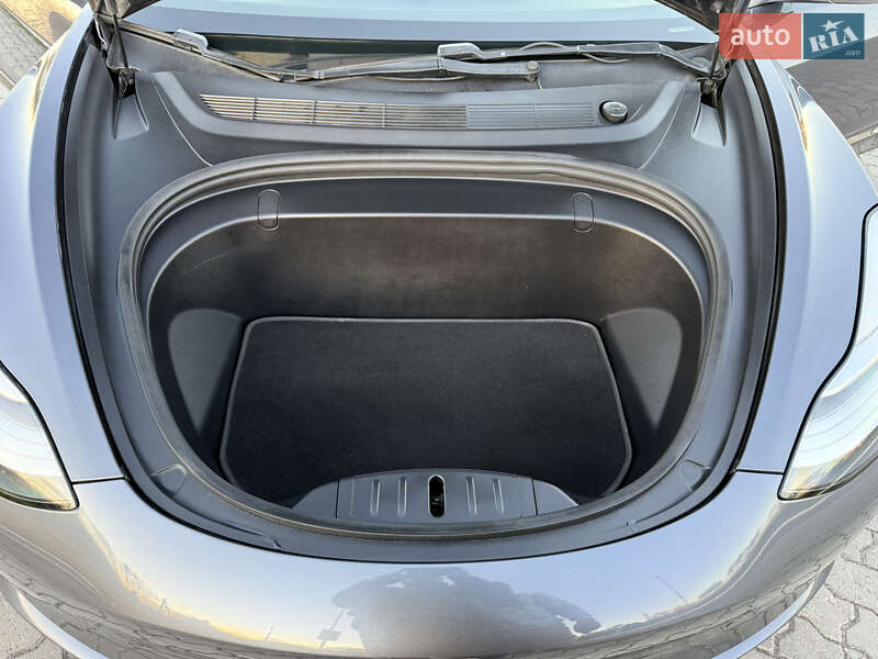 Седан Tesla Model 3 2019 в Дубно фото 16 Седан Tesla Model 3 2019 в Дубно