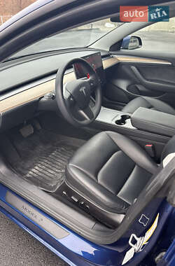 Седан Tesla Model 3 2022 в Днепре