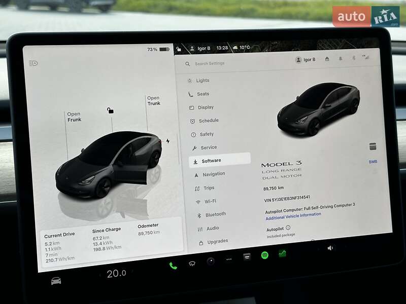 Седан Tesla Model 3 2022 в Львове
