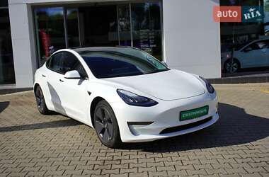 Седан Tesla Model 3 2022 в Житомирі