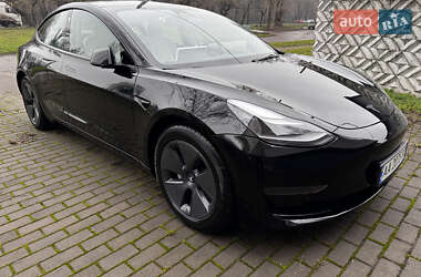 Седан Tesla Model 3 2022 в Киеве
