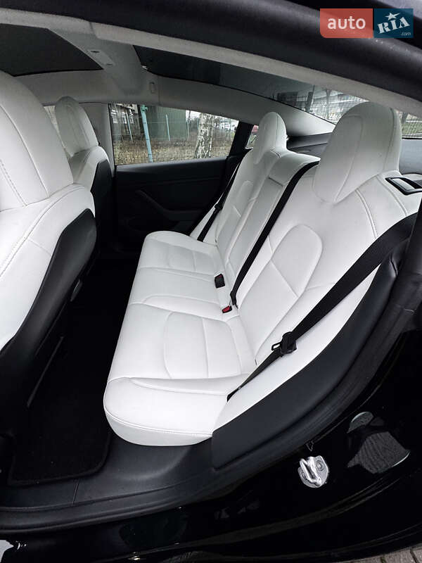 Седан Tesla Model 3 2022 в Черкасах фото 14 Седан Tesla Model 3 2022 в Черкасах