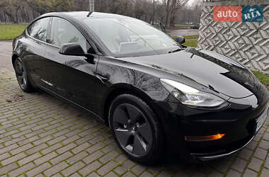 Седан Tesla Model 3 2022 в Киеве