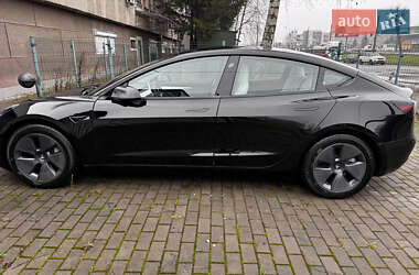 Седан Tesla Model 3 2022 в Киеве