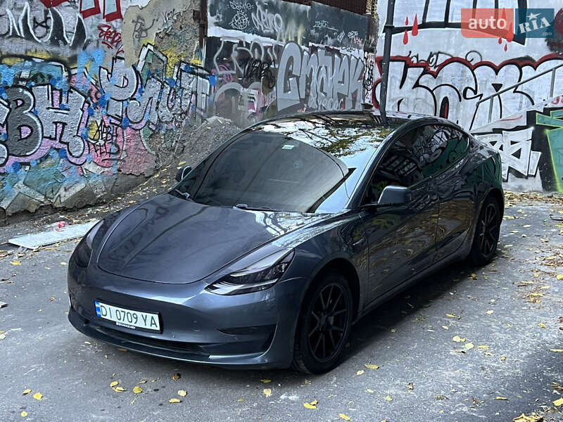 Tesla Model 3 2019 Tesla Model 3 2019