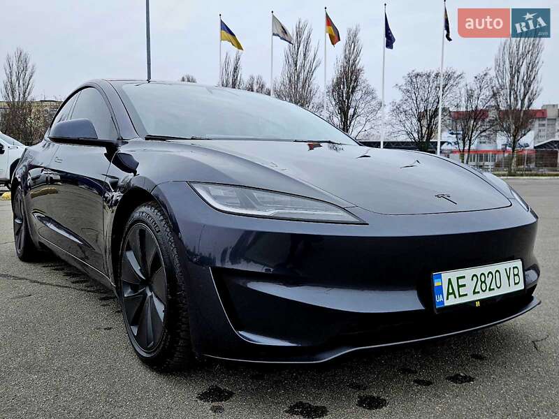 Седан Tesla Model 3 2024 в Дніпрі фото 18 Седан Tesla Model 3 2024 в Дніпрі