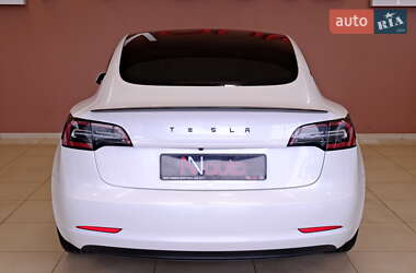 Седан Tesla Model 3 2022 в Одессе