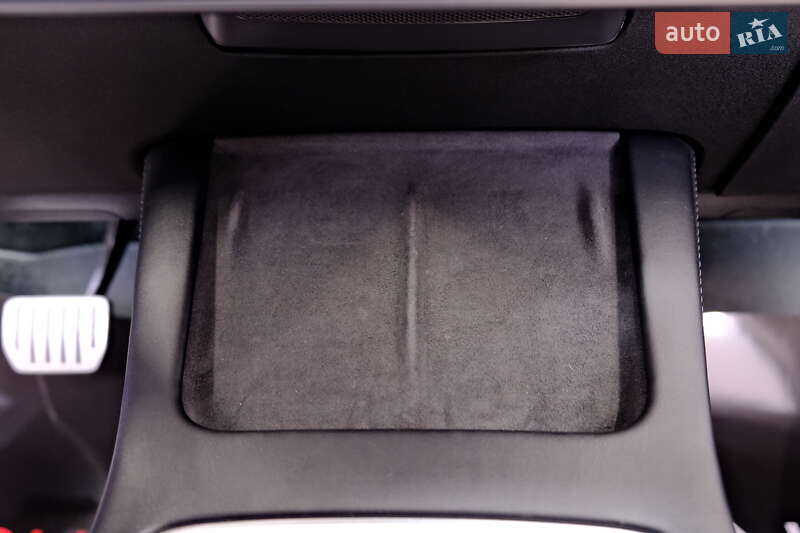 Седан Tesla Model 3 2022 в Одессе