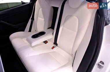 Седан Tesla Model 3 2022 в Одессе