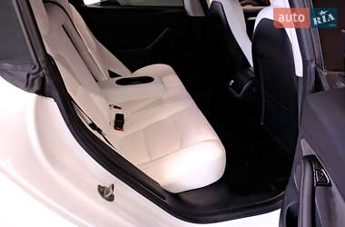 Седан Tesla Model 3 2022 в Одессе
