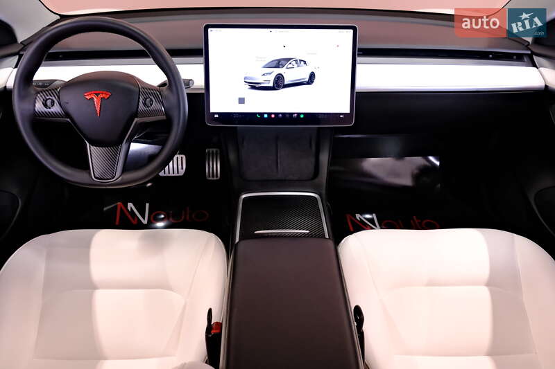 Седан Tesla Model 3 2022 в Одессе