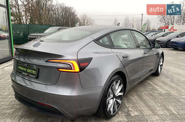 Седан Tesla Model 3 2024 в Киеве
