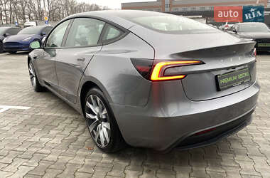 Седан Tesla Model 3 2024 в Киеве