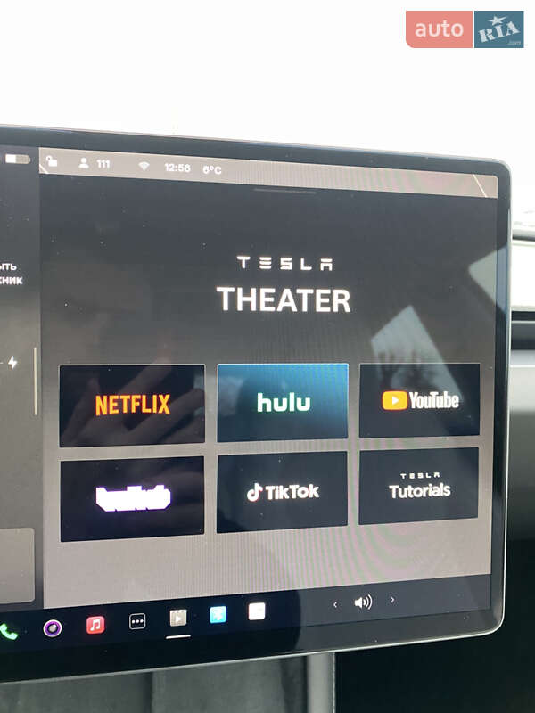 Седан Tesla Model 3 2024 в Киеве