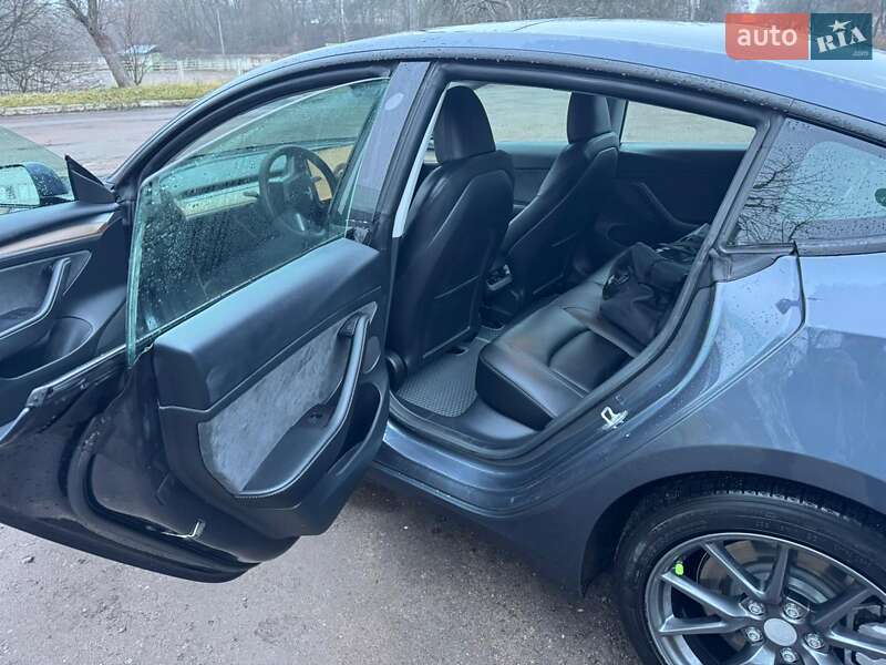Седан Tesla Model 3 2023 в Чернигове фото 9 Седан Tesla Model 3 2023 в Чернигове