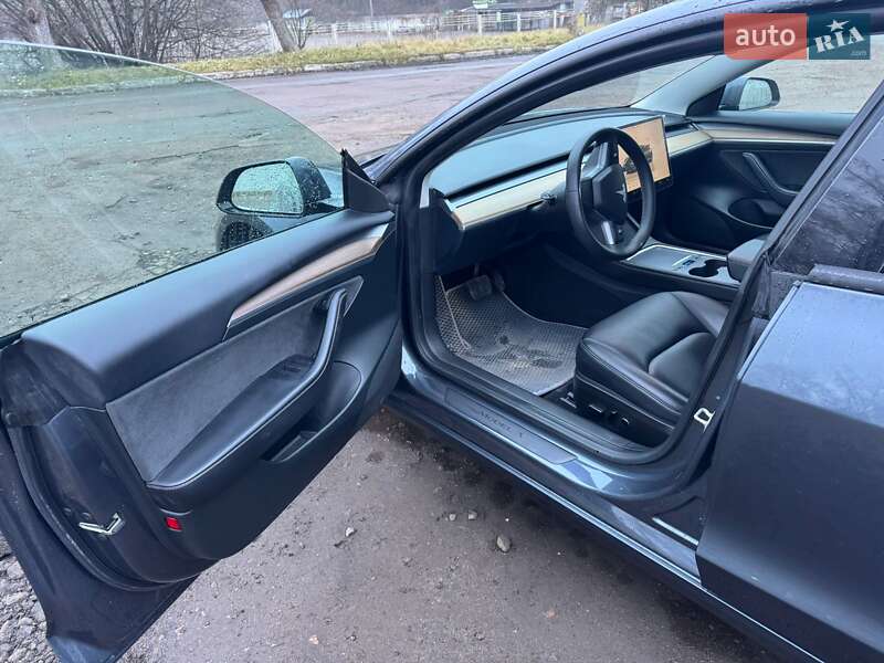 Седан Tesla Model 3 2023 в Чернигове фото 10 Седан Tesla Model 3 2023 в Чернигове