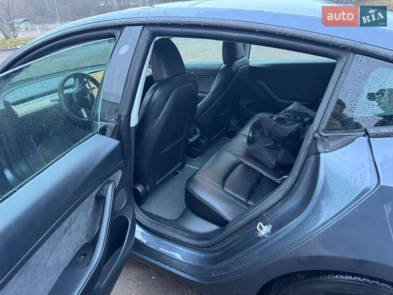 Седан Tesla Model 3 2023 в Чернигове фото 13 Седан Tesla Model 3 2023 в Чернигове
