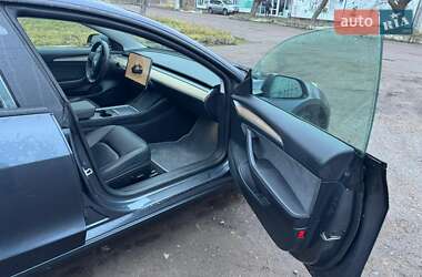 Седан Tesla Model 3 2023 в Чернігові