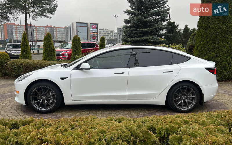 Седан Tesla Model 3 2018 в Львове фото 4 Седан Tesla Model 3 2018 в Львове