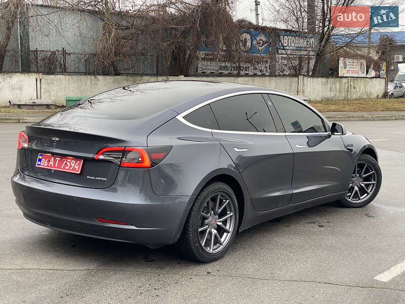 Седан Tesla Model 3 2020 в Житомире фото 5 Седан Tesla Model 3 2020 в Житомире