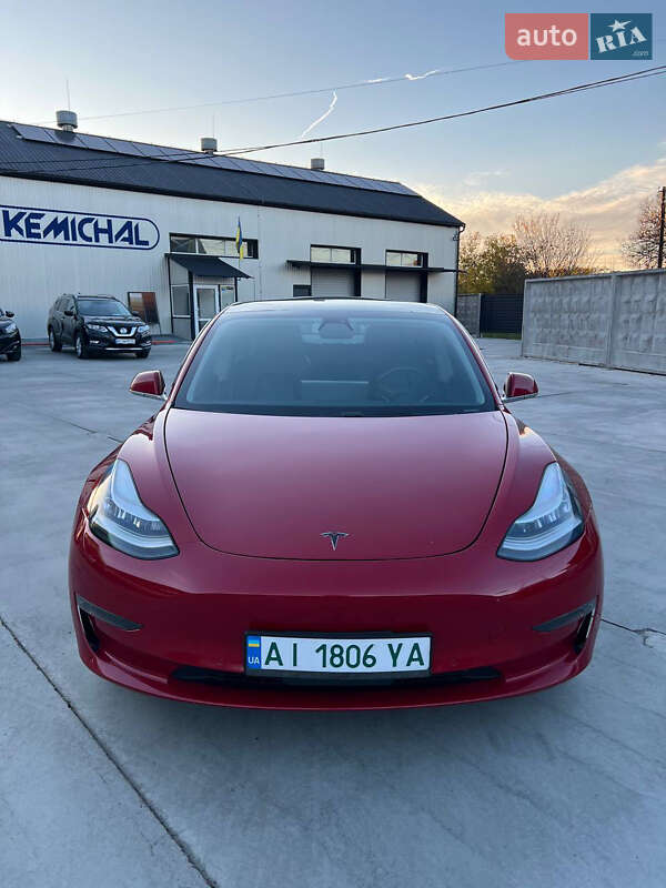 Седан Tesla Model 3 2018 в Белой Церкви