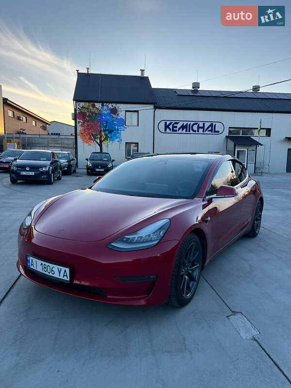 Седан Tesla Model 3 2018 в Белой Церкви