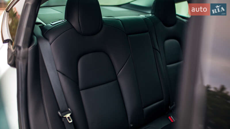 Седан Tesla Model 3 2022 в Черновцах фото 26 Седан Tesla Model 3 2022 в Черновцах